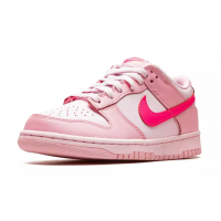 Nike SB Dunk Low Triple Pink