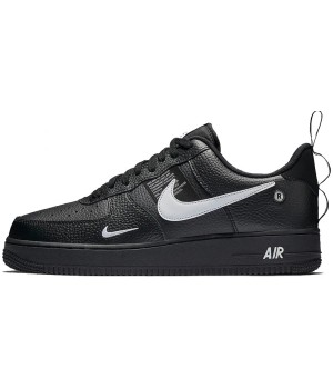 Зимние кроссовки Nike Air Force 1 Mid '07 LV8 Black черные с белым