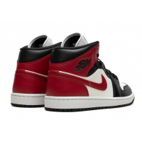 Nike Air Jordan 1 Mid Black Toe