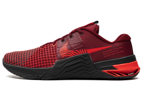 Nike Metcon 8 Team Red