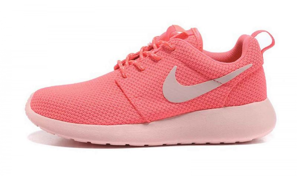 Найк интернет магазин женские. Nike Roshe Run Pink. Nike Roshe Run 2013. Кроссовки найк росе женские. Nike Run кроссовки женские.