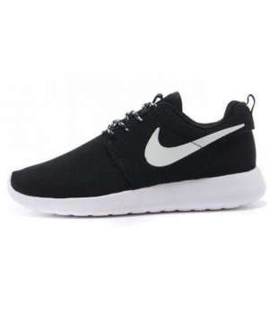 Кроссовки Nike Roshe Run черные с белым