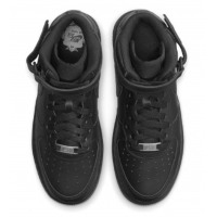 Зимние кроссовки Nike Air Force 1 Mid All Black черные