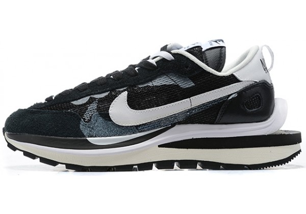 Кроссовки Nike Tavas черно-белые