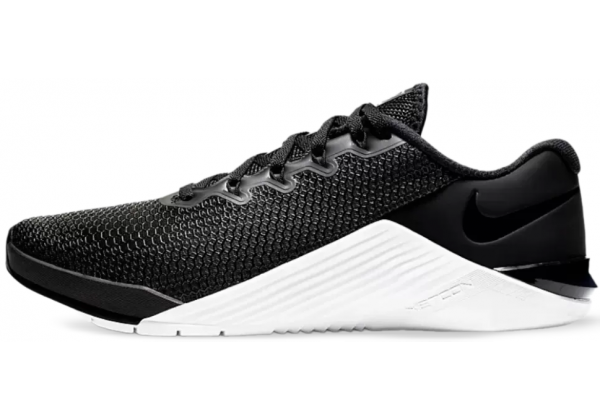 Кроссовки Nike Metcon 5 черно-белые