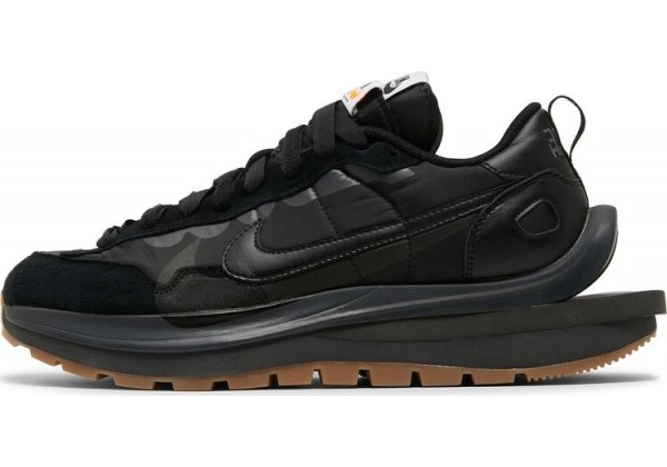 Nike Vaporwaffle Sacai Black Gum