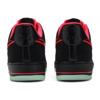 Кроссовки Nike Air Force замшевые черно-красные