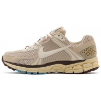 Nike Zoom Vomero 5 Beige