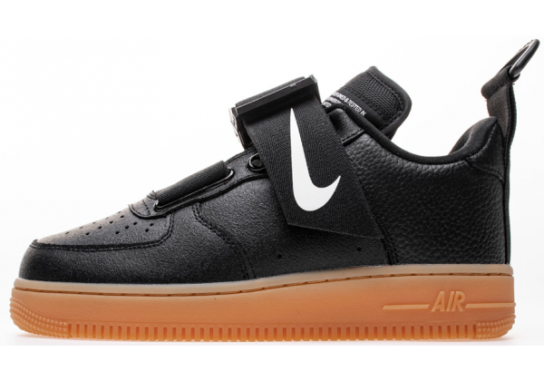 Кроссовки Nike Air Force 1 Utility черные с коричневой подошвой