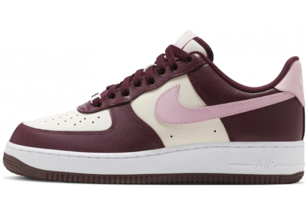 Nike Air Force 1 '07 Low Valentine's Day Flowers