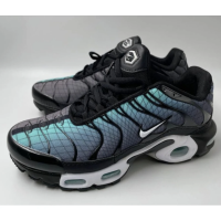 Nike Air Max Plus Chameleon