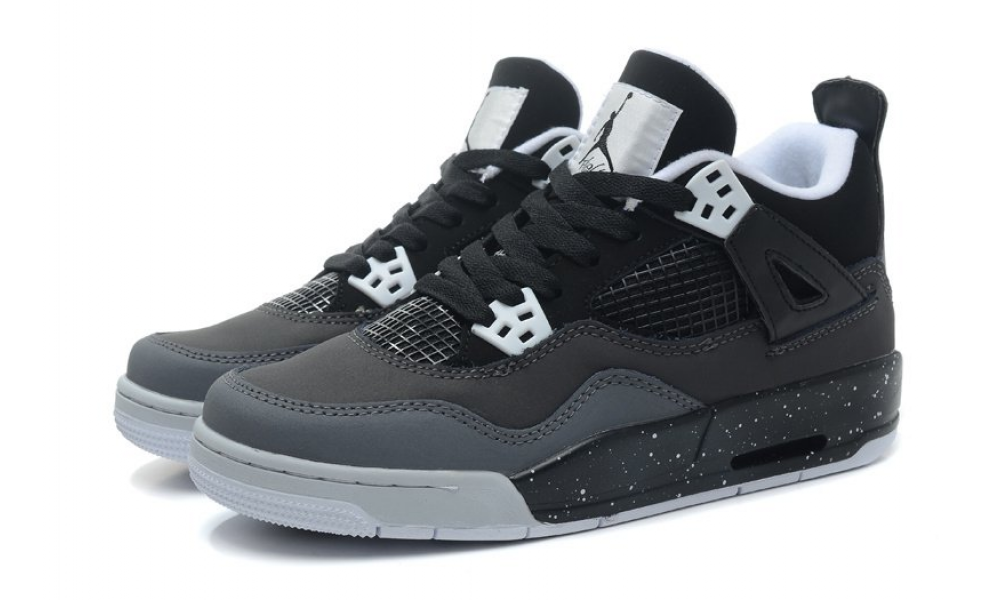 Аир 4 кроссовки. Nike Air Jordan 4 Black. Nike Air Jordan 4 Retro Black. Nike Air Jordan 4. Nike Air Jordan 4 Retro Black Grey.