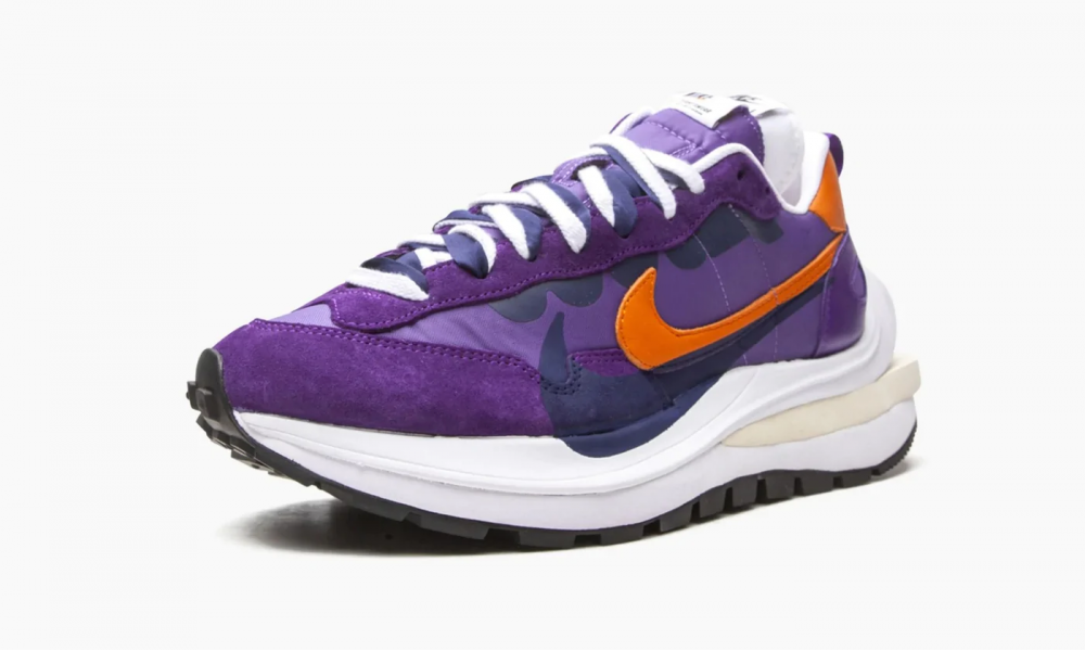 Nike Sacai women