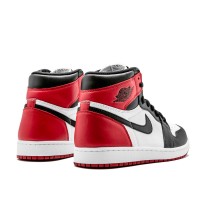 Кроссовки Jordan (Джордан) 1 Retro High OG Black Toe чёрно-белые с красным